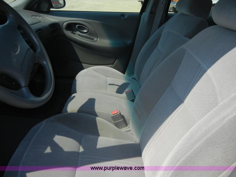 image for item D9922 1996 Ford Taurus GL