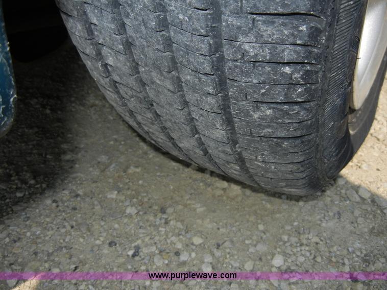 image for item D9922 1996 Ford Taurus GL