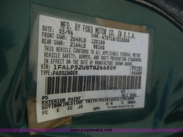 image for item D9922 1996 Ford Taurus GL