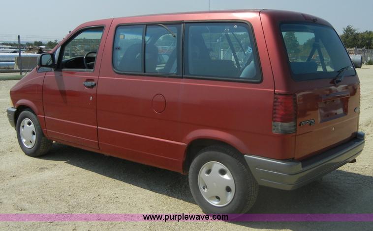image for item D9923 1997 Ford Aerostar XLT mini van