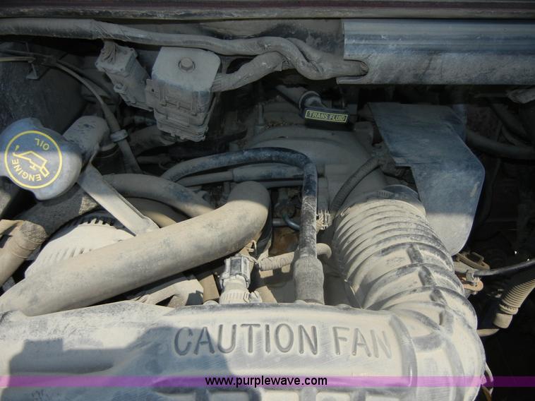 image for item D9923 1997 Ford Aerostar XLT mini van