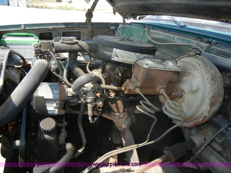 image for item D9928 1982 Chevrolet C20 Custom Deluxe utility pickup truck