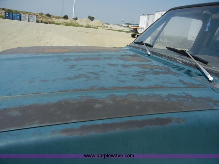 image for item D9928 1982 Chevrolet C20 Custom Deluxe utility pickup truck