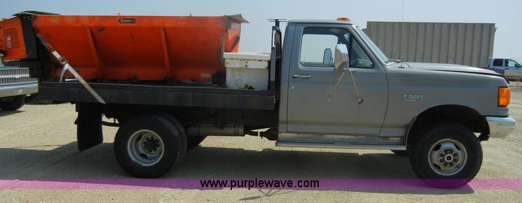 image for item D9929 1990 Ford F350 custom pickup truck