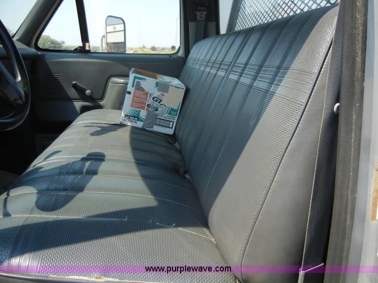 image for item D9929 1990 Ford F350 custom pickup truck