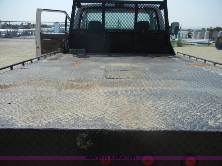 image for item D9930 1993 Ford F450 Super Duty pickup truck