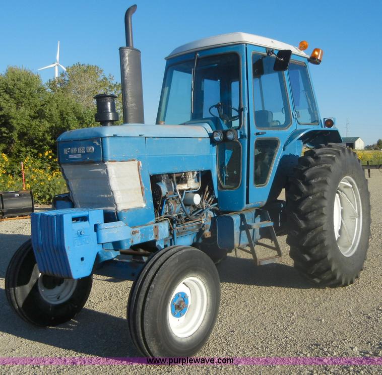image for item D9952 1981 Ford 7700 tractor