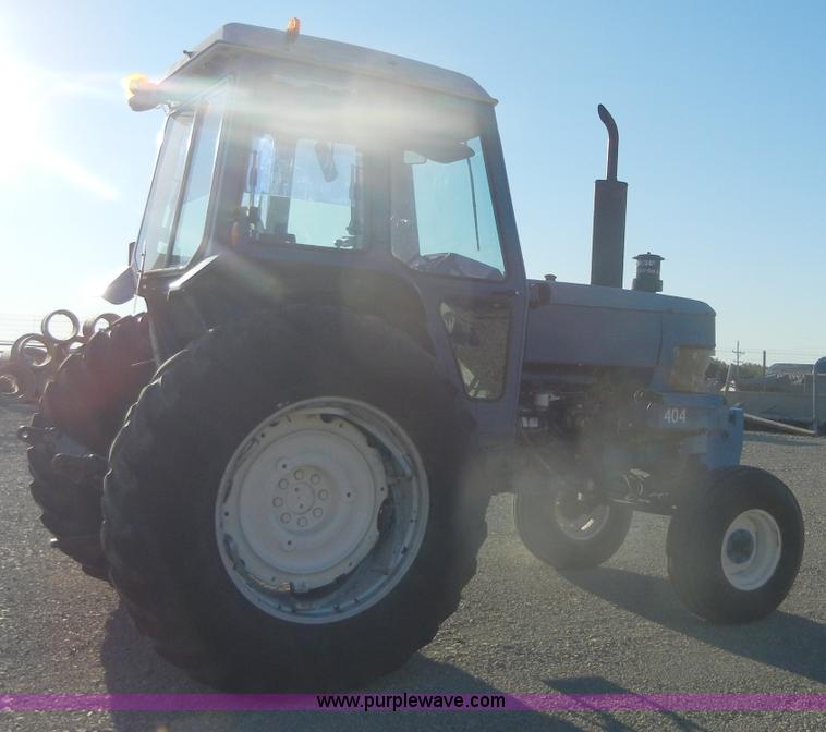 image for item D9952 1981 Ford 7700 tractor