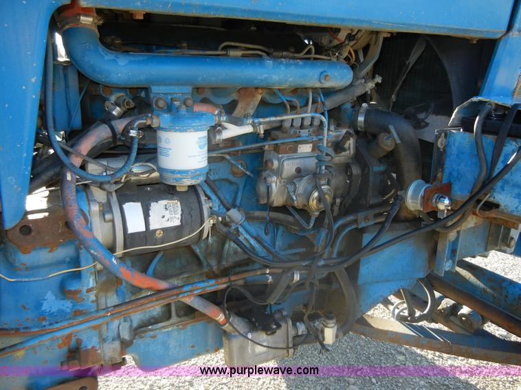 image for item D9952 1981 Ford 7700 tractor