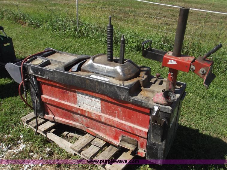 image for item G9276 Coats 4040SA tire changer