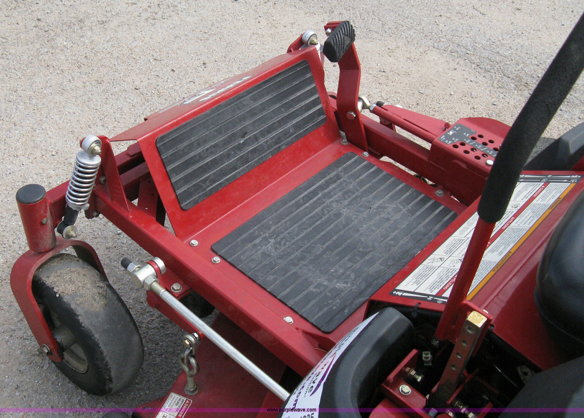 Ferris IS 1500Z ZTR mower in Andover, KS Item A4335 sold Purple Wave