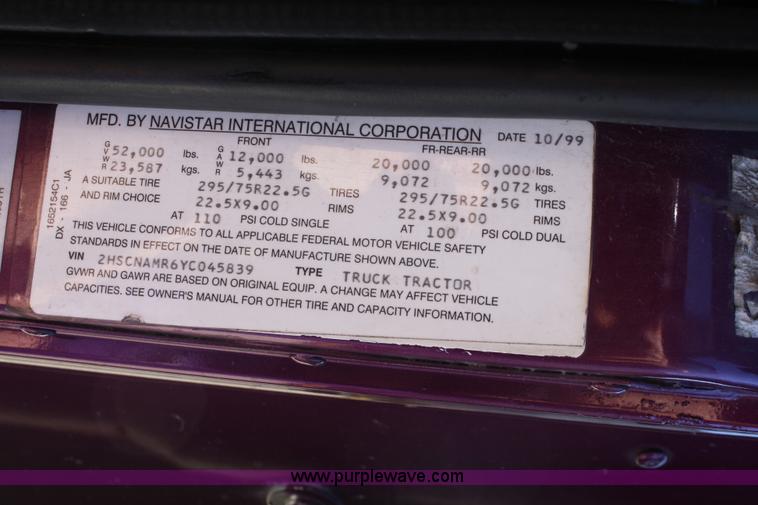 image for item A2291 2000 International 9400i Eagle semi truck