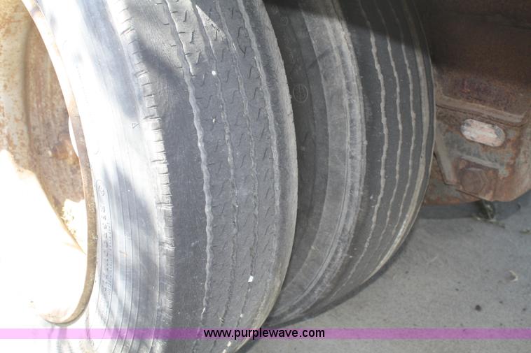 image for item A2293 1979 Matlock 43' dry van trailer