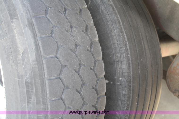 image for item A2294 1996 Strick 53' dry van trailer