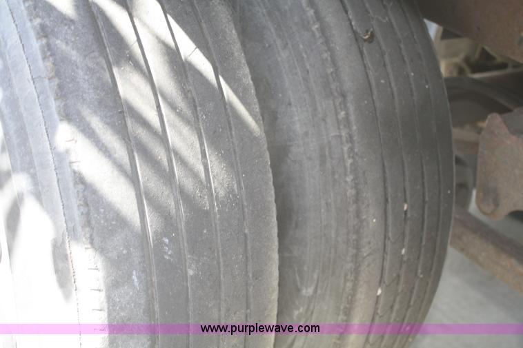 image for item A2294 1996 Strick 53' dry van trailer