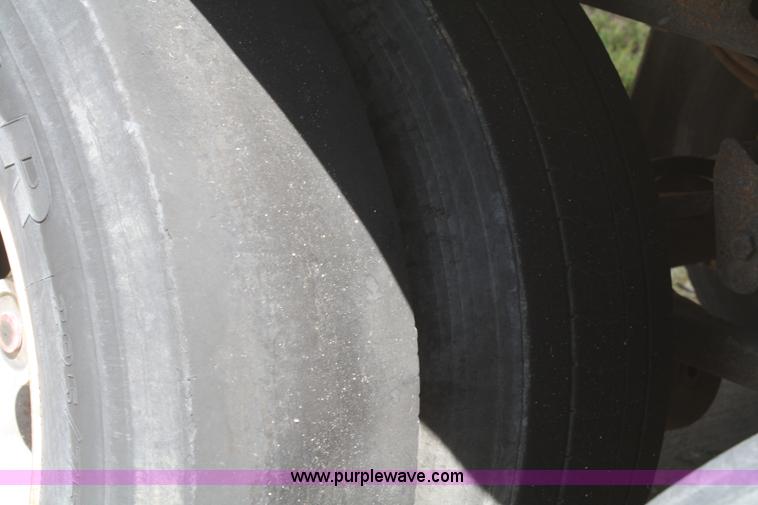 image for item A2296 1994 Great Dane 48' dry van trailer