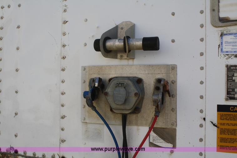 image for item A2297 1995 Stoughton 48' dry van trailer