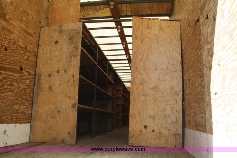 image for item A2297 1995 Stoughton 48' dry van trailer