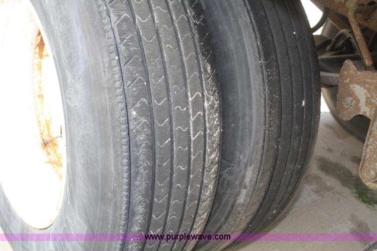 image for item A2299 1994 Great Dane 48' dry van trailer