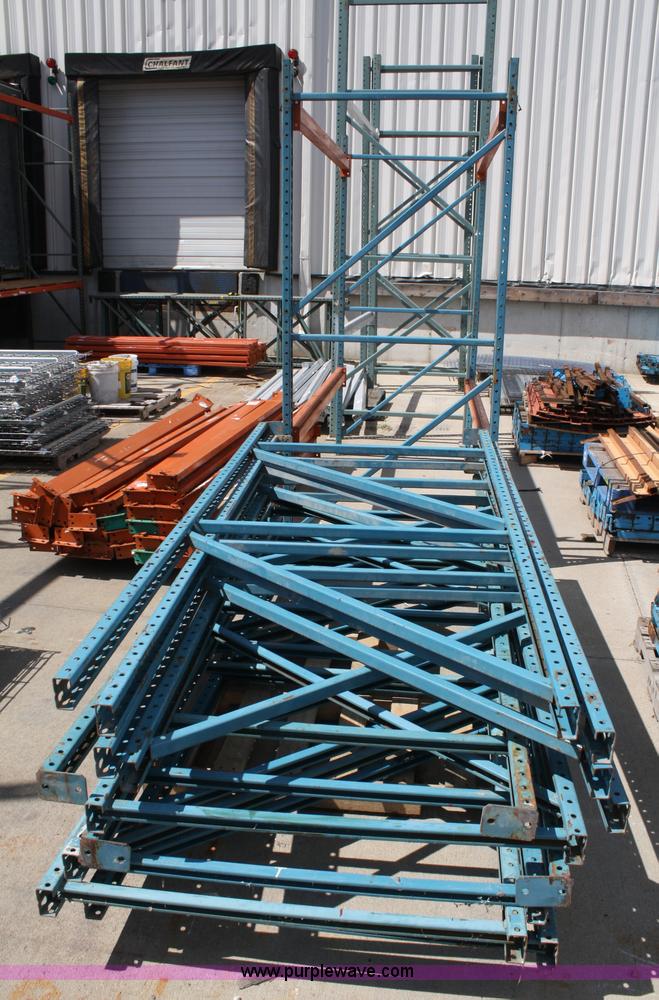 image for item A9027 Pallet racking