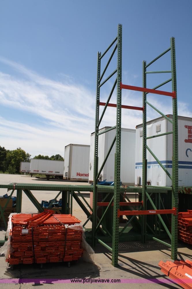 image for item A9037 Pallet racking