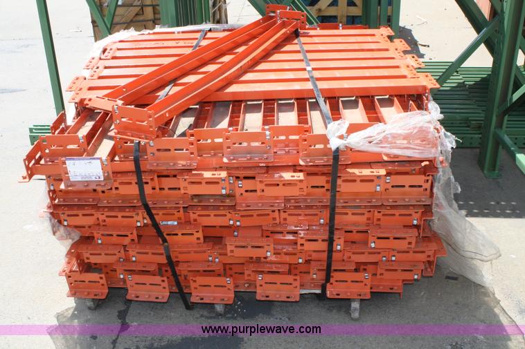 image for item A9037 Pallet racking