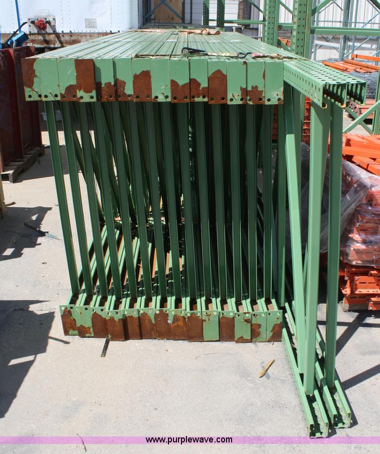 image for item A9037 Pallet racking