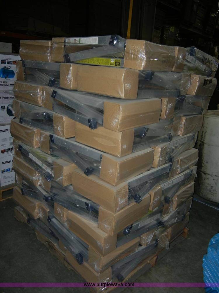 image for item C9075 Approx. 40 aluminum work platforms