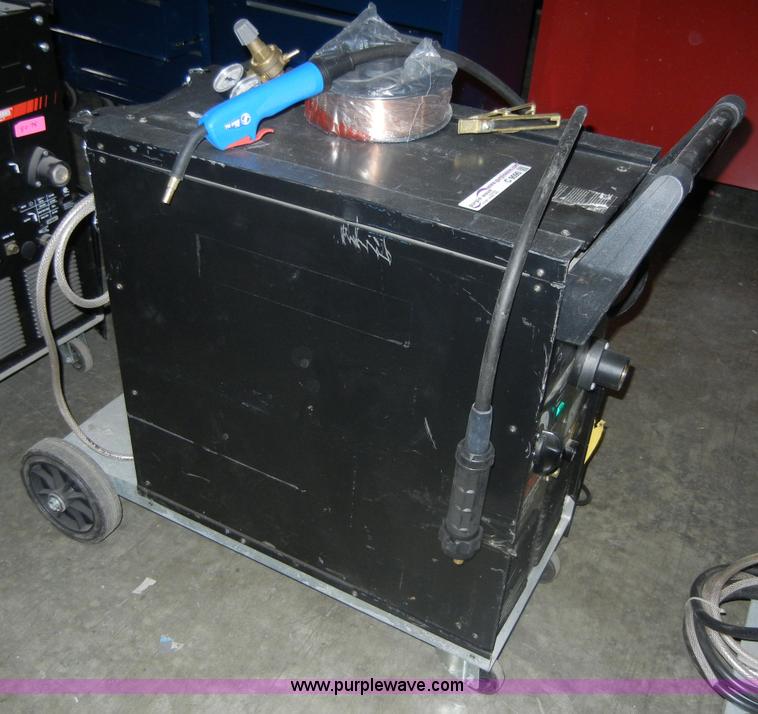 image for item C9090 Schumaker MIG welder