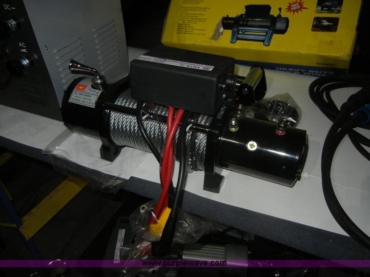 image for item C9104 Cummins 12 volt heavy duty 10,000 lb winch