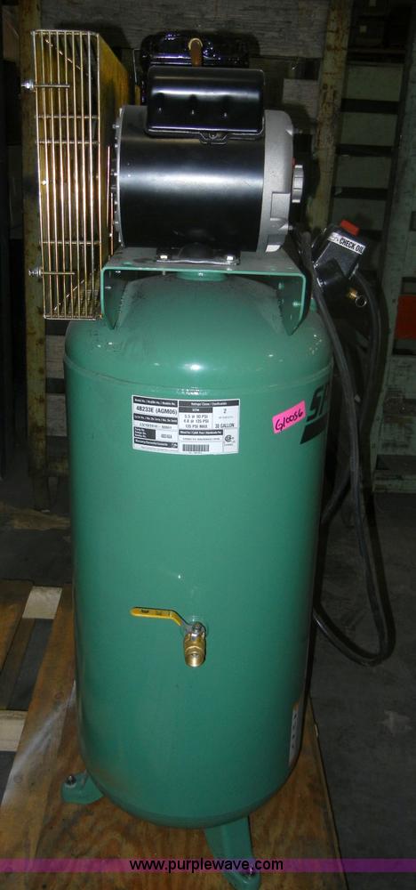 image for item C9129 SpeedAire 30 gallon air compressor
