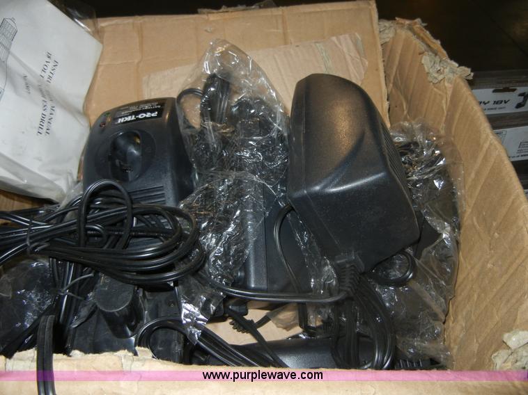 image for item D9973 (36) Cummins 18v cordless drills