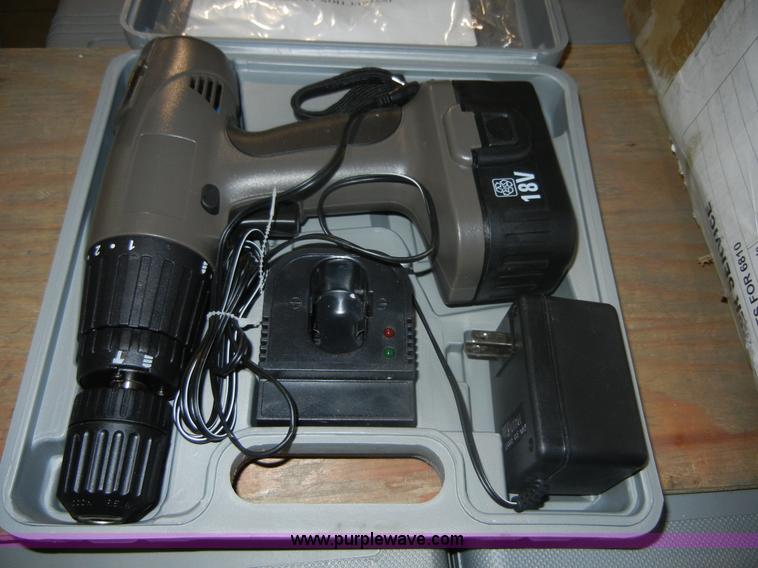 image for item D9973 (36) Cummins 18v cordless drills