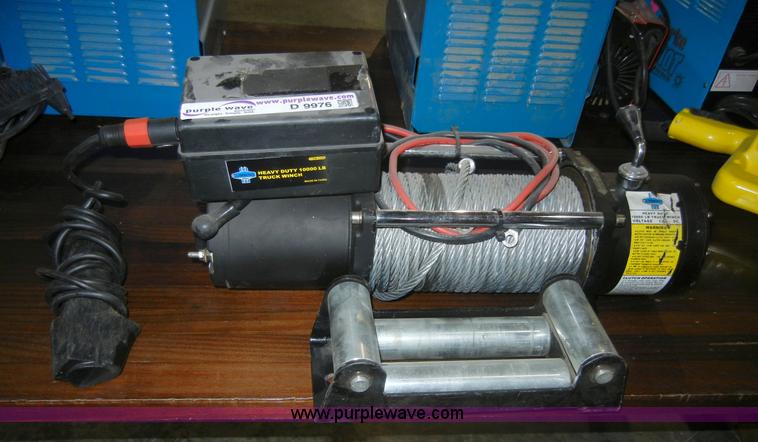 image for item D9976 Cummins 12 volt heavy duty 10,000 lb winch
