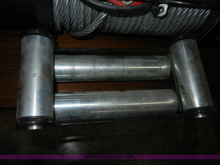 image for item D9976 Cummins 12 volt heavy duty 10,000 lb winch