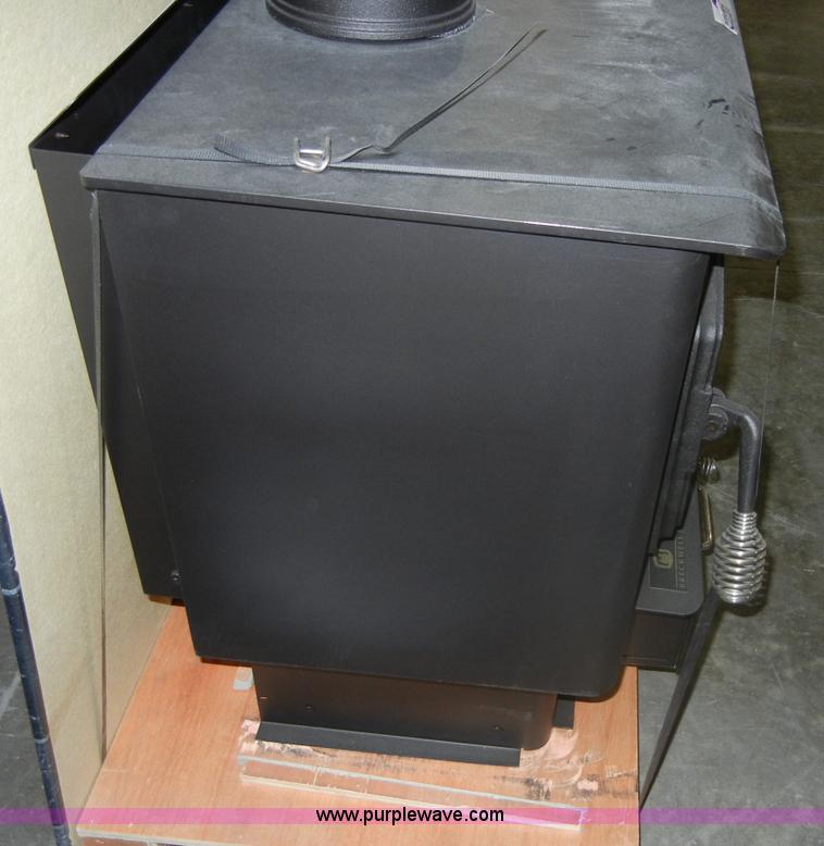 image for item D9980 Breckwell plate steel wood pellet stove