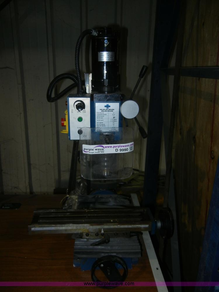 image for item D9990 Cummins mini milling/drilling machine