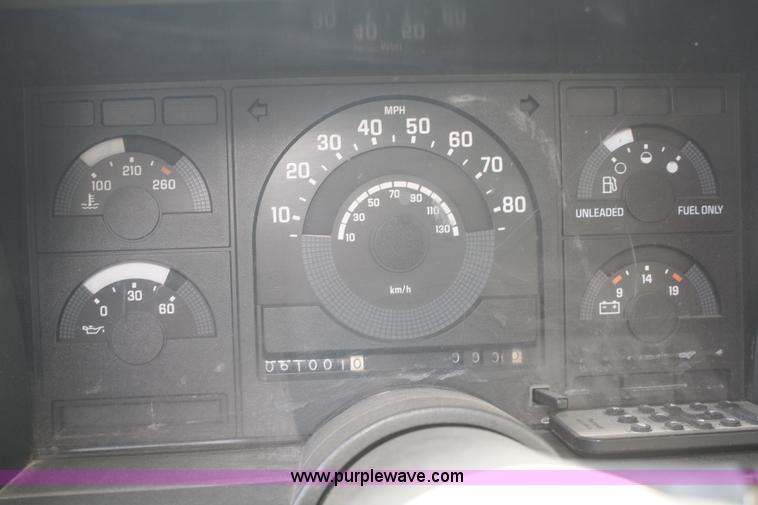 image for item A2335 1991 Chevrolet Cheyenne 1500 pickup truck