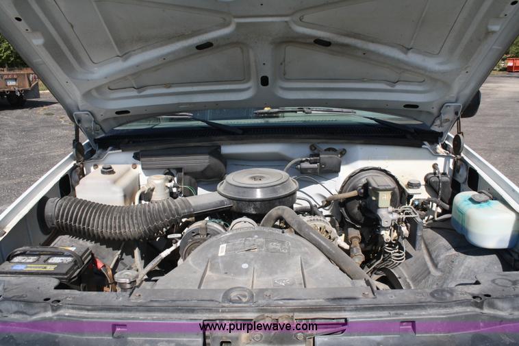 image for item A2335 1991 Chevrolet Cheyenne 1500 pickup truck