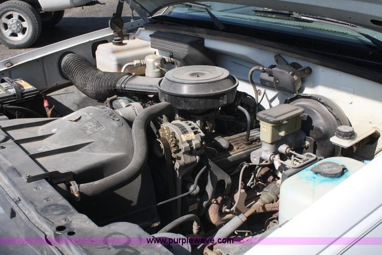 image for item A2335 1991 Chevrolet Cheyenne 1500 pickup truck