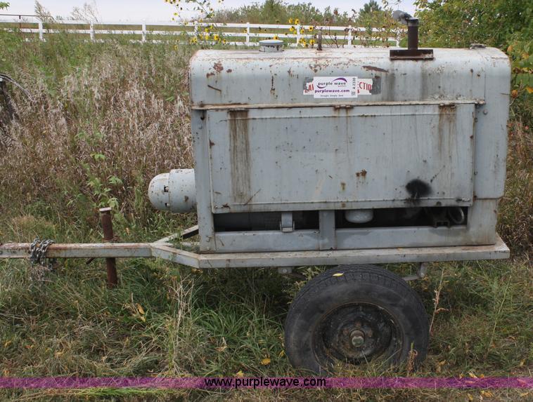 image for item A2338 Lincoln SA-200 arc welder