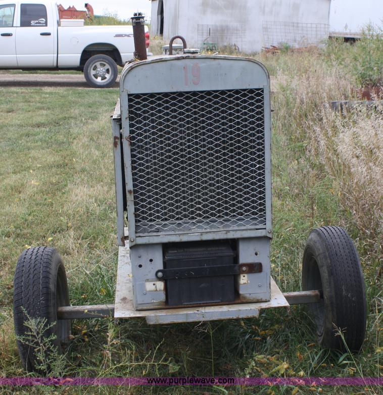 image for item A2338 Lincoln SA-200 arc welder