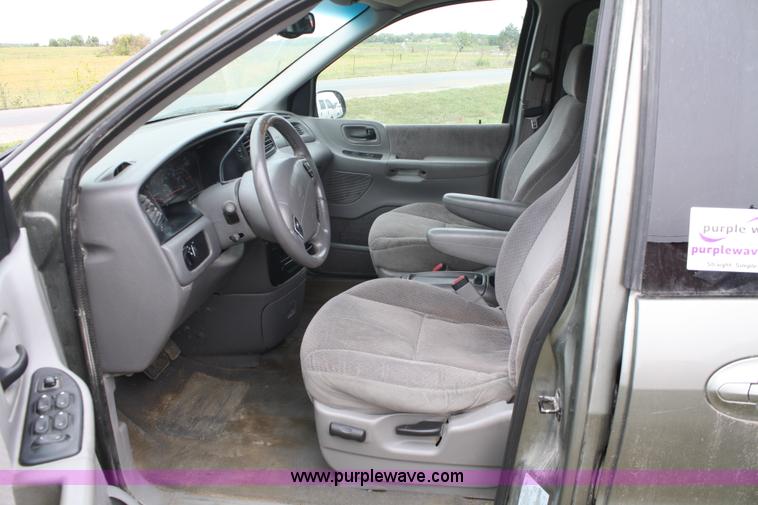 image for item A2350 1999 Ford Windstar SE mini van