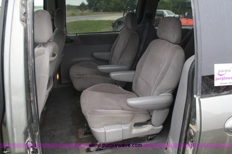 image for item A2350 1999 Ford Windstar SE mini van