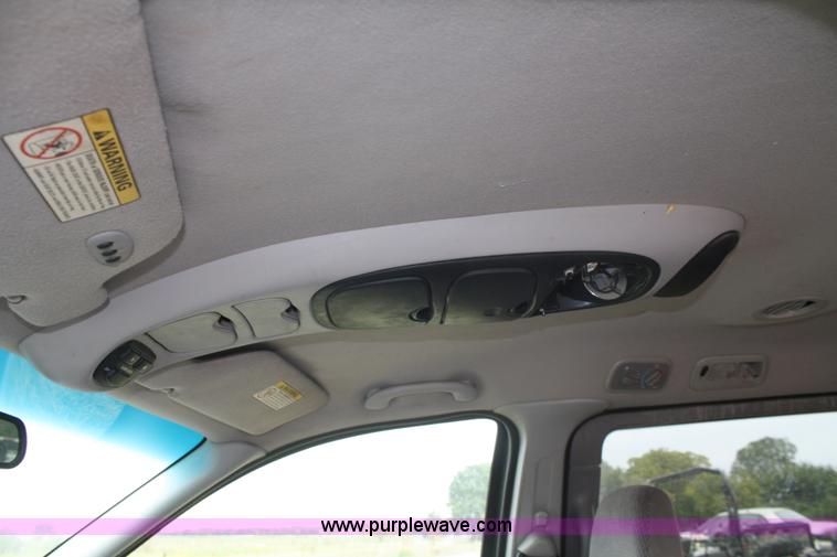 image for item A2350 1999 Ford Windstar SE mini van