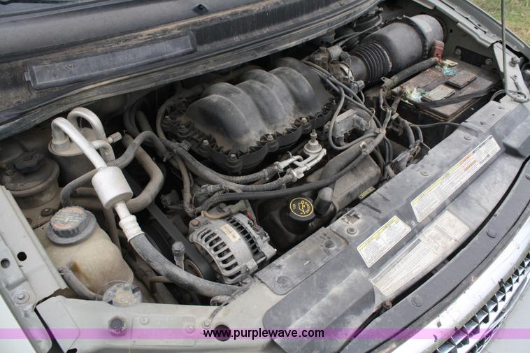 image for item A2350 1999 Ford Windstar SE mini van