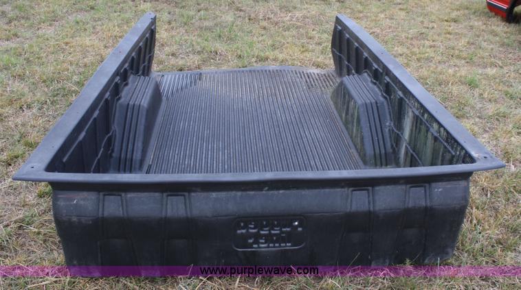 image for item A2353 1999 Chevrolet pickup bed