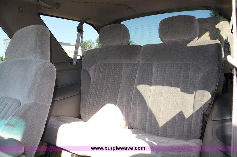 image for item A2358 2001 Chevrolet Blazer SUV