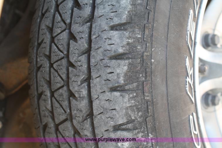 image for item A2358 2001 Chevrolet Blazer SUV