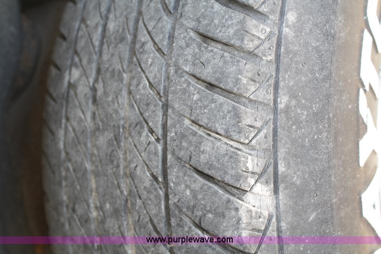 image for item A2358 2001 Chevrolet Blazer SUV